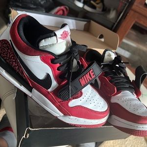 Jordan lows worn twice